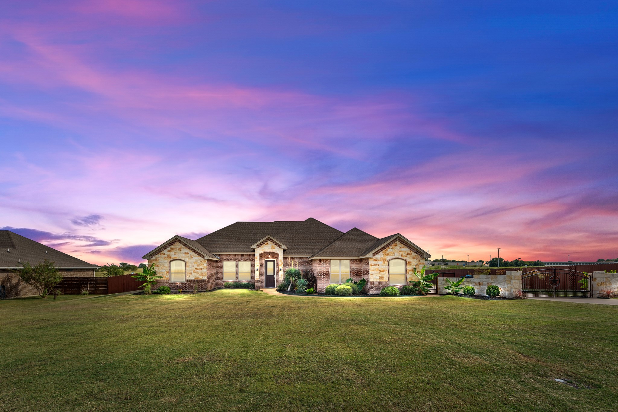 1174 W Warren Street Hewitt TX 76643