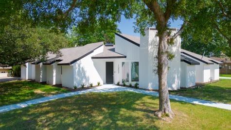 1202 Quail Hollow Drive Garland TX 75043