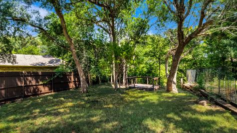 1202 Quail Hollow Drive Garland TX 75043