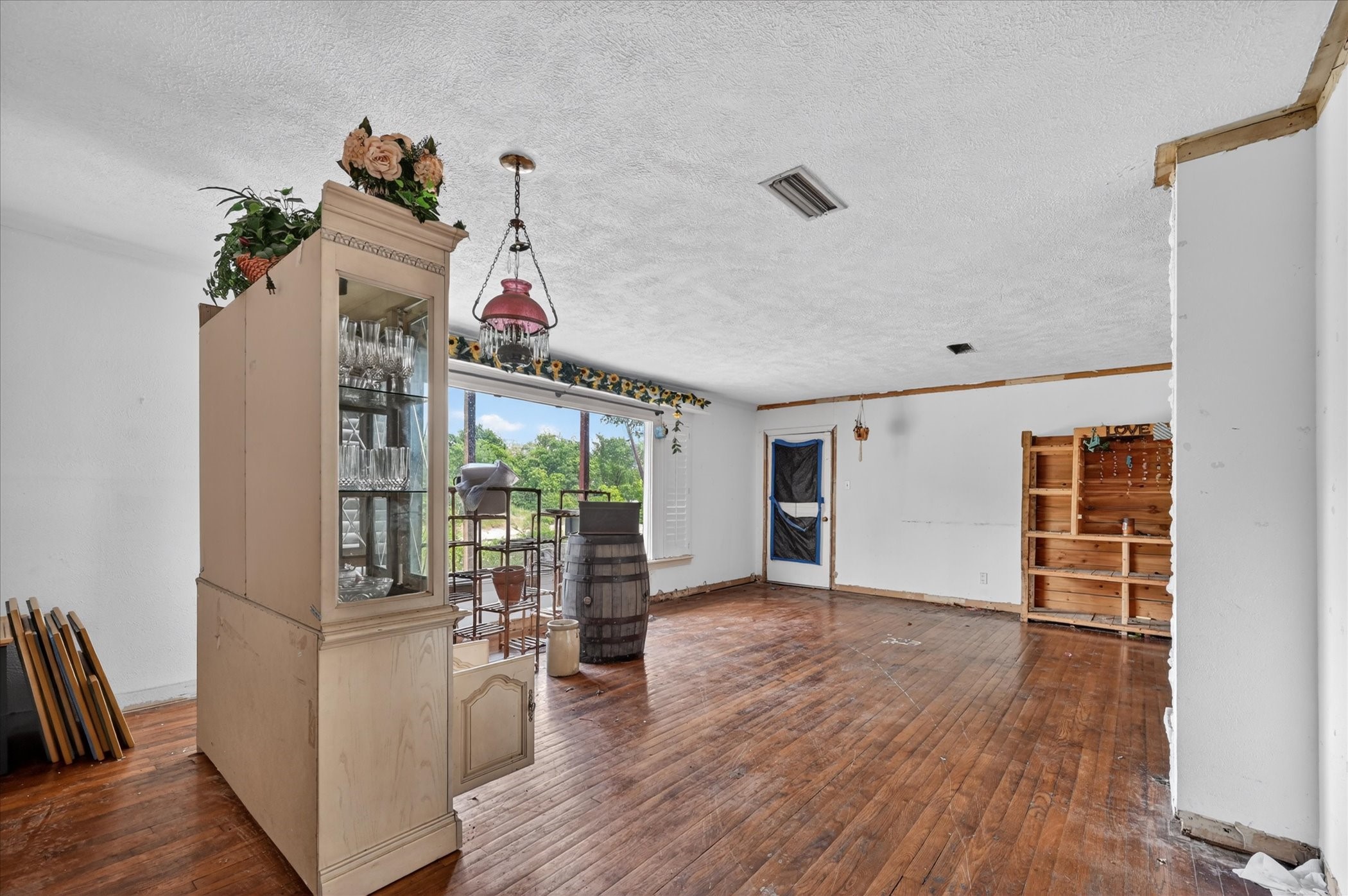 1148 Rock Creek Drive Garland TX 75040