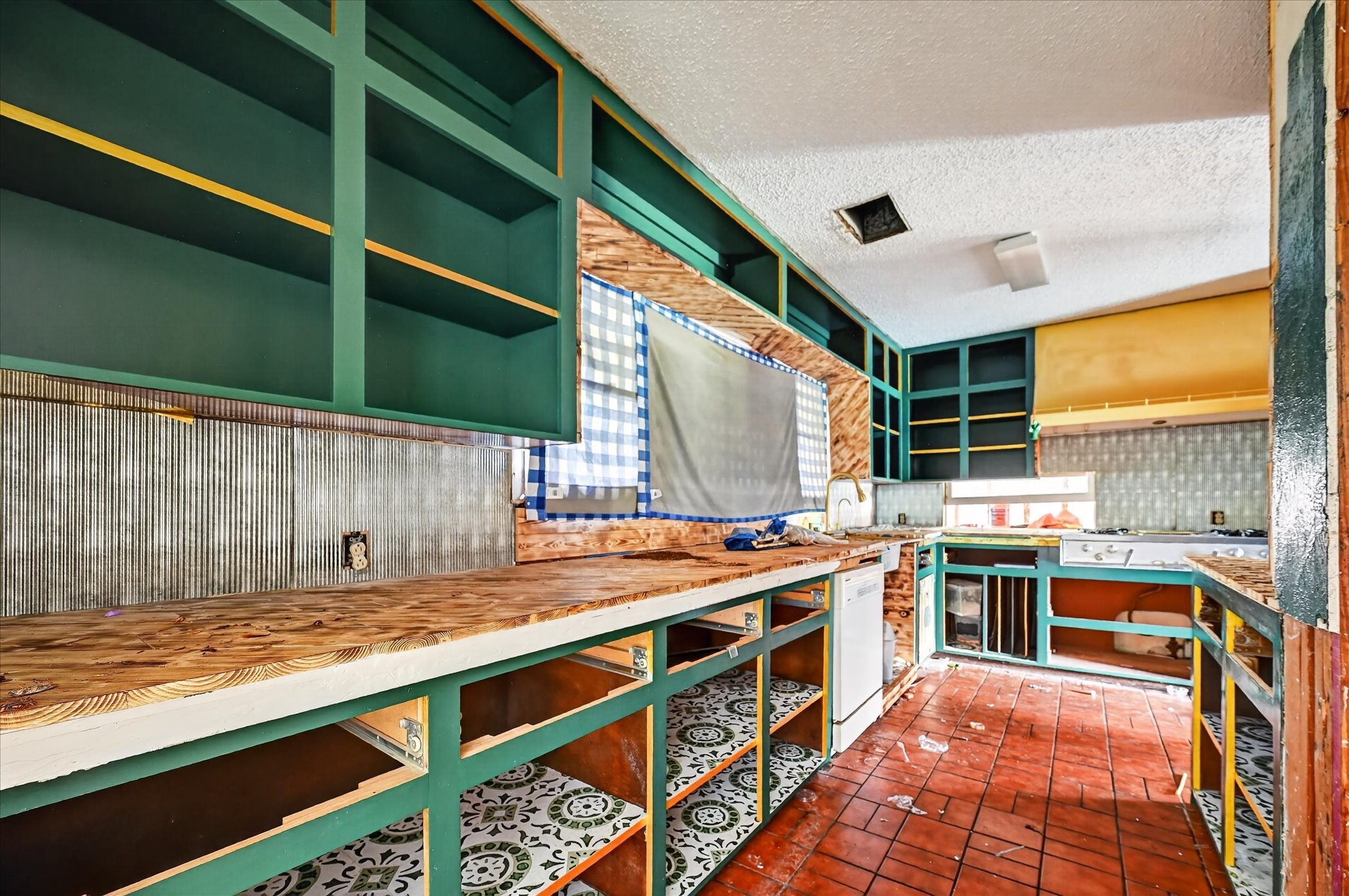 1148 Rock Creek Drive Garland TX 75040