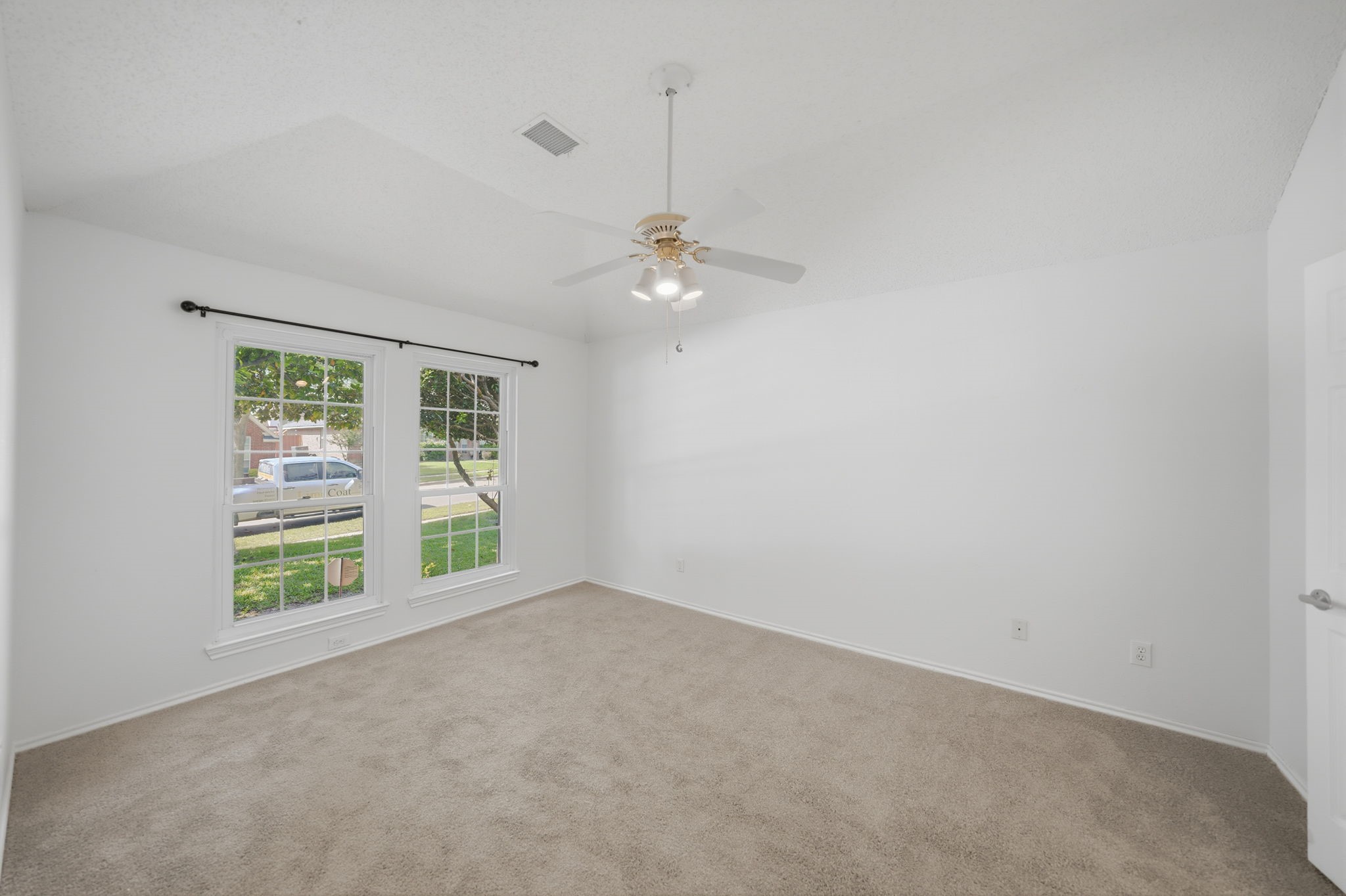 2317 Edinburgh Way Garland TX 75040