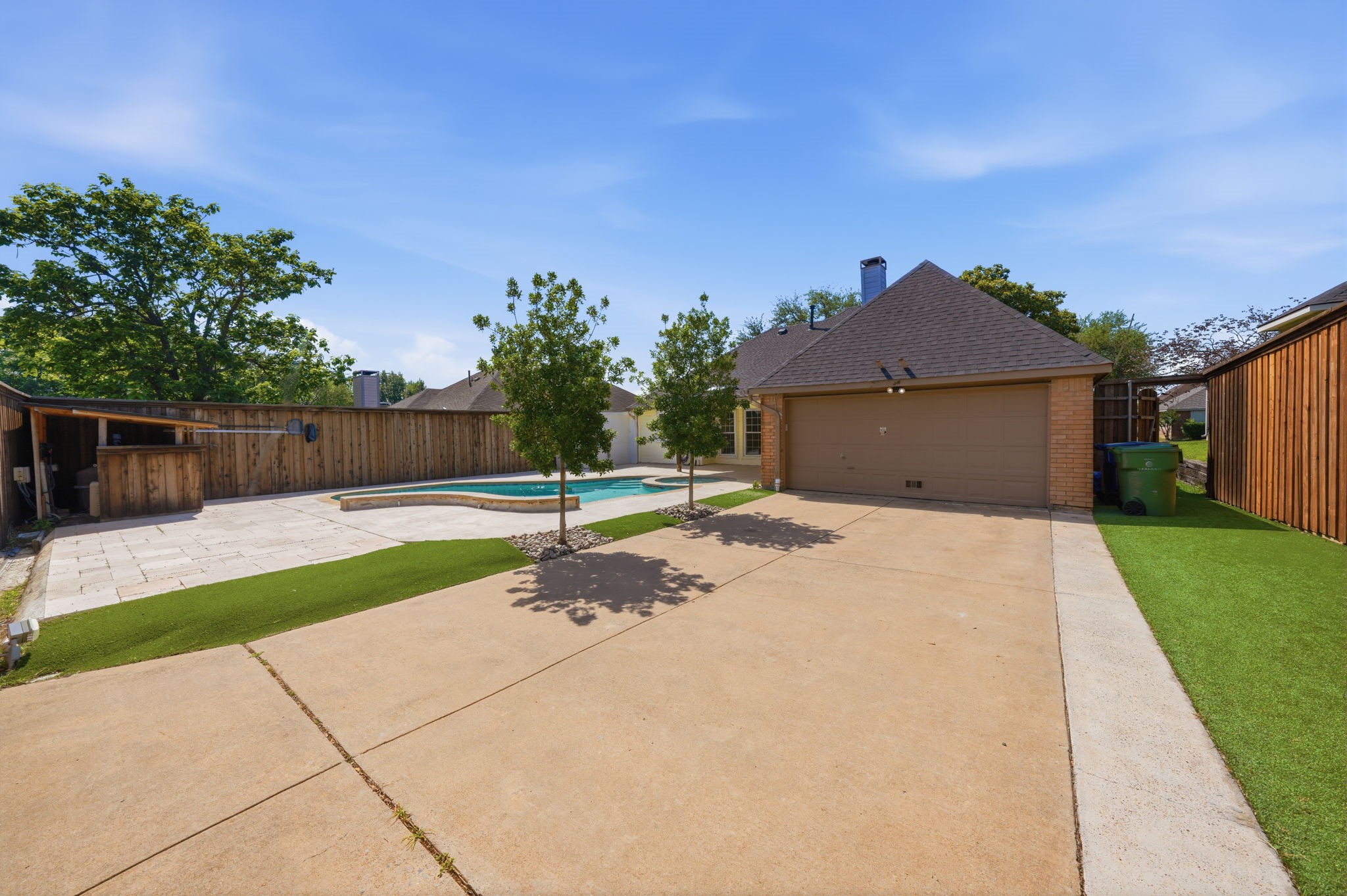 2317 Edinburgh Way Garland TX 75040