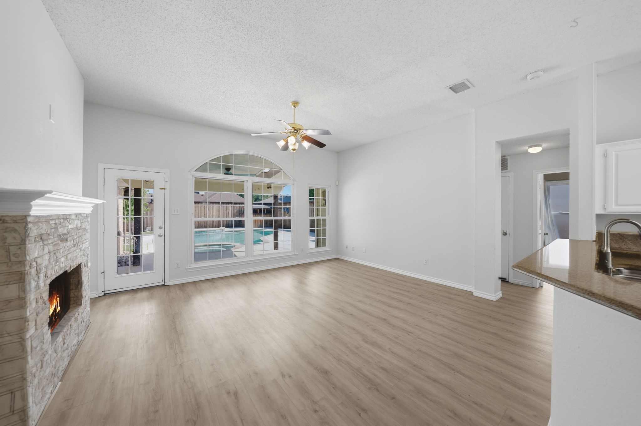2317 Edinburgh Way Garland TX 75040