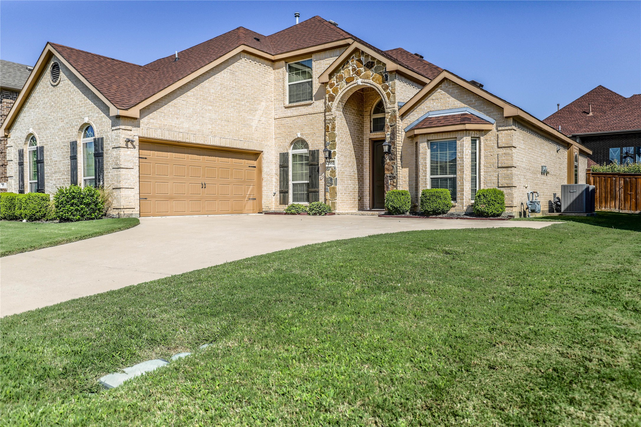 2952 Arenoso Grand Prairie TX 75054