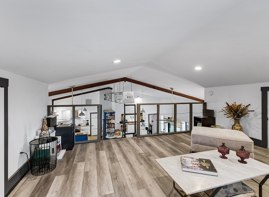 129 County Road 1239 Maud TX 75567