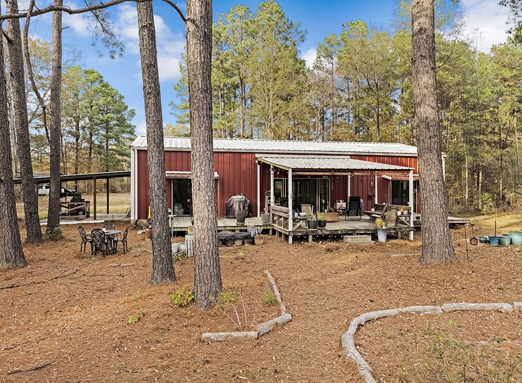 129 County Road 1239 Maud TX 75567