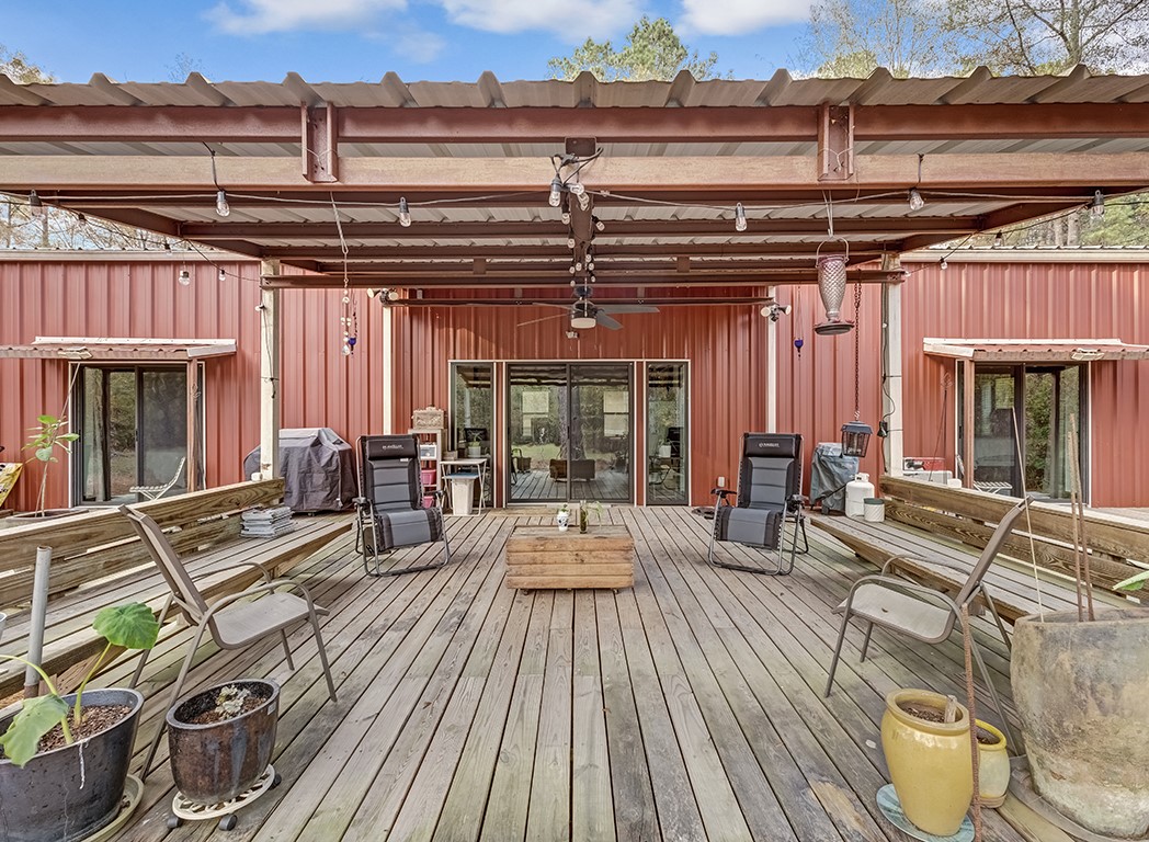 129 County Road 1239 Maud TX 75567