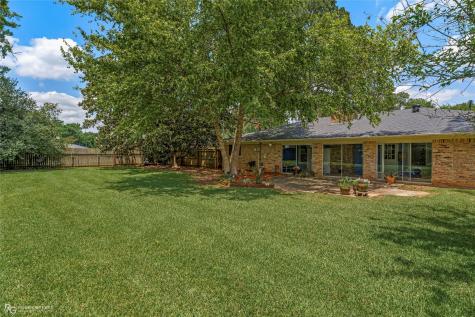 1810 Pluto Drive Bossier City LA 71112