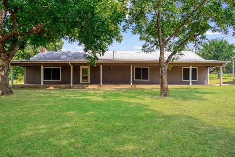 1578 County Road 1240 Savoy TX 75479