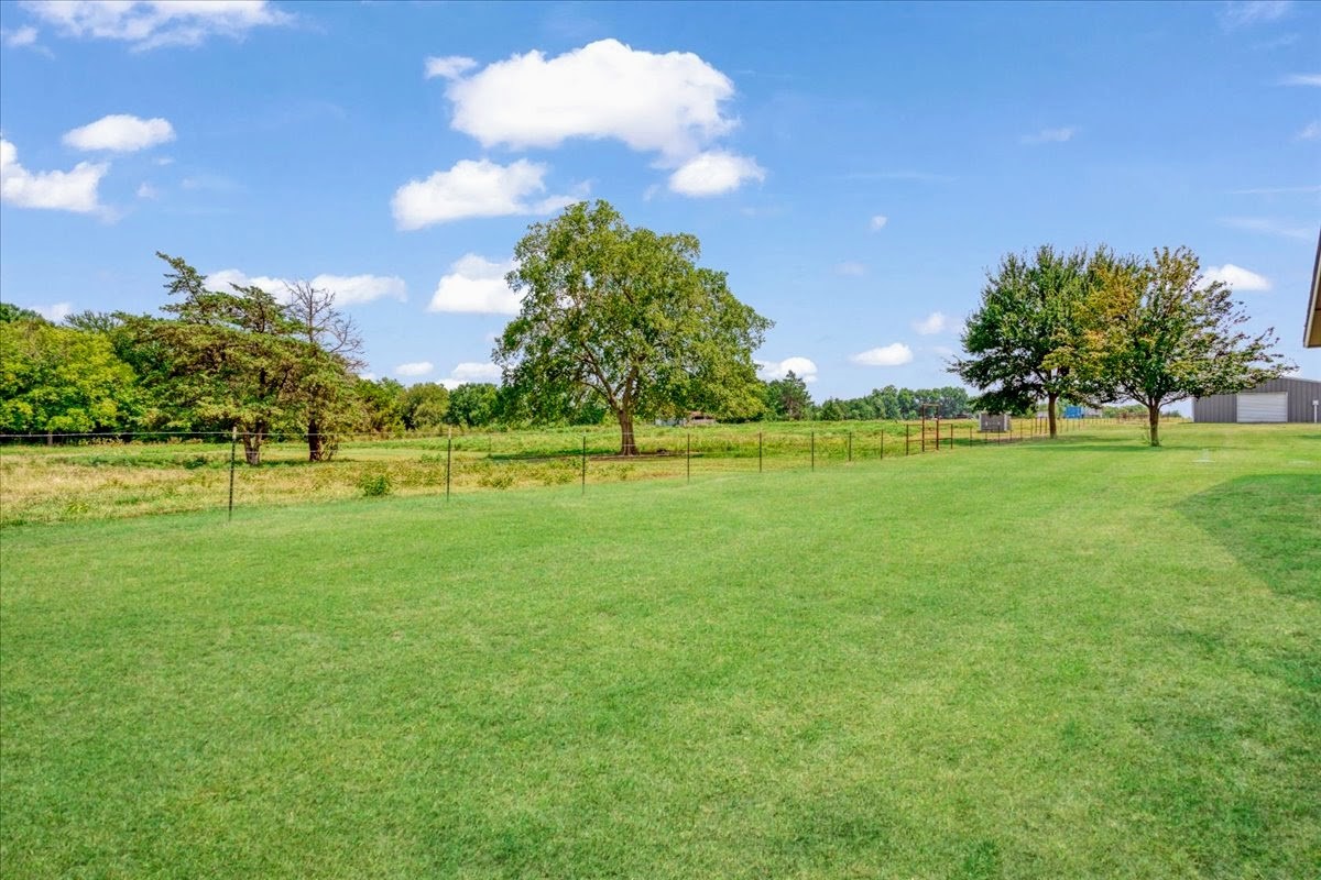 1578 County Road 1240 Savoy TX 75479