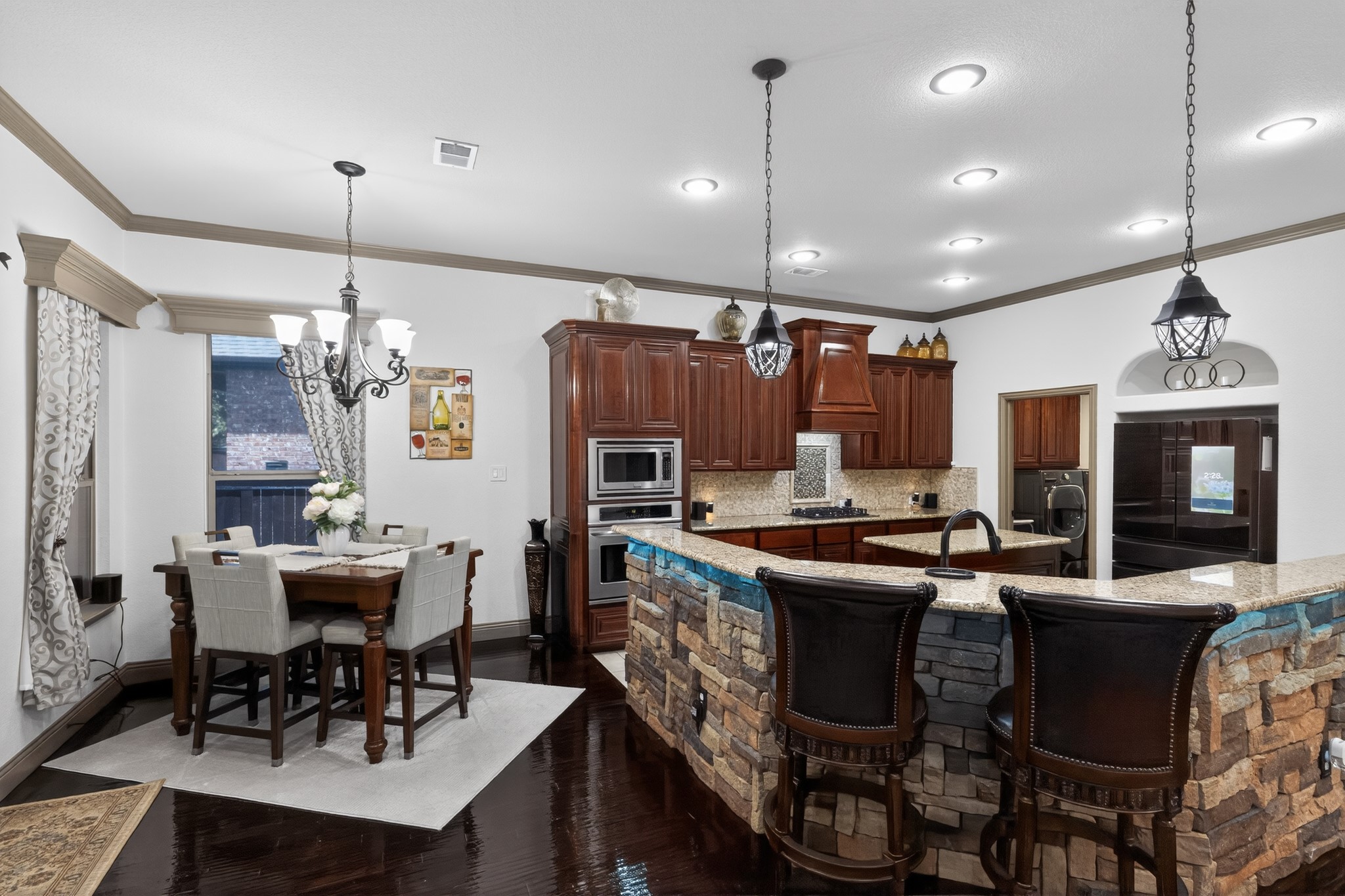 8421 La Fontaine Drive North Richland Hills TX 76182