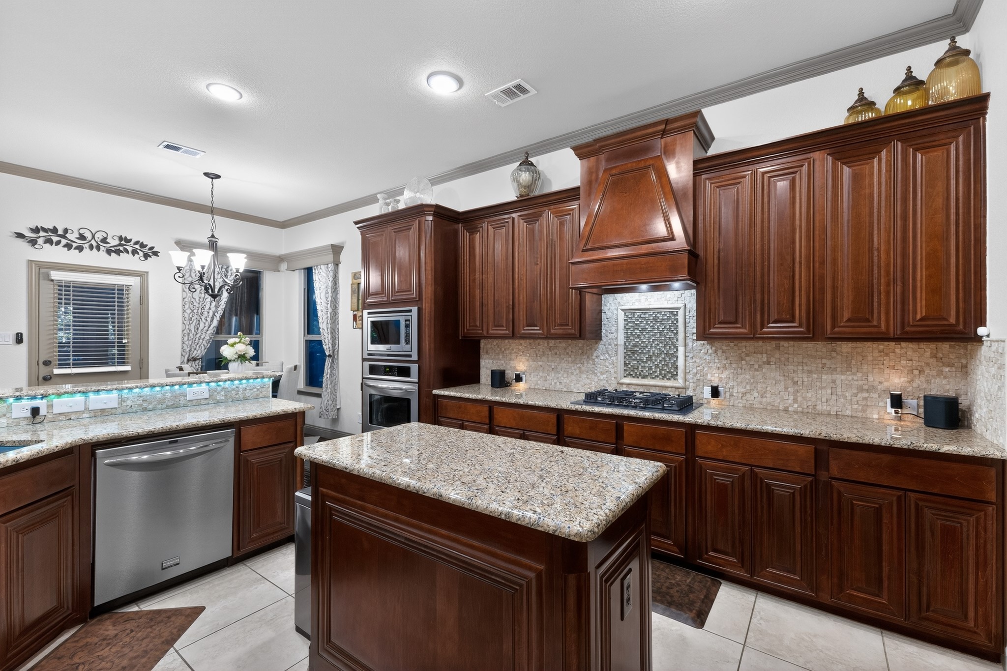 8421 La Fontaine Drive North Richland Hills TX 76182