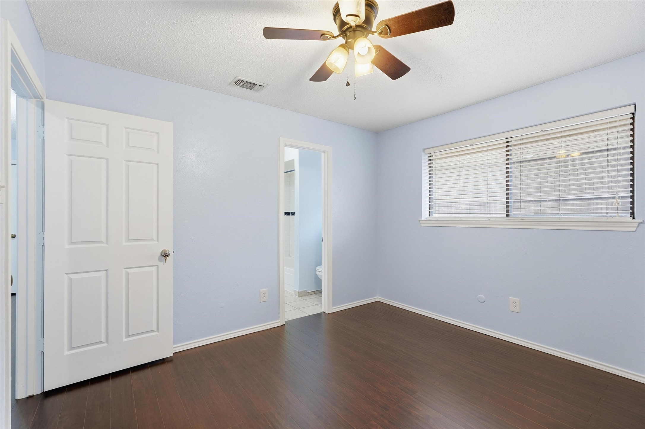 1117 E Spring Valley Road Richardson TX 75081