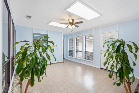 1117 E Spring Valley Road Richardson TX 75081