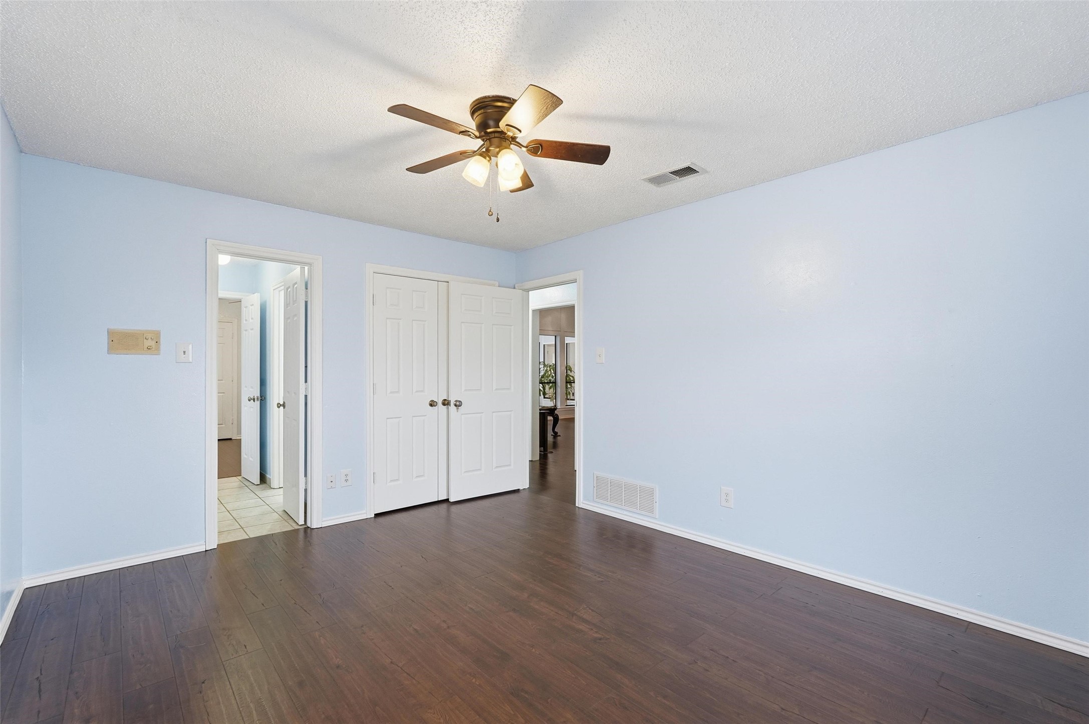 1117 E Spring Valley Road Richardson TX 75081