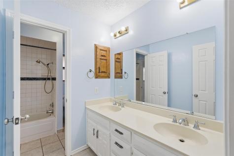 1117 E Spring Valley Road Richardson TX 75081