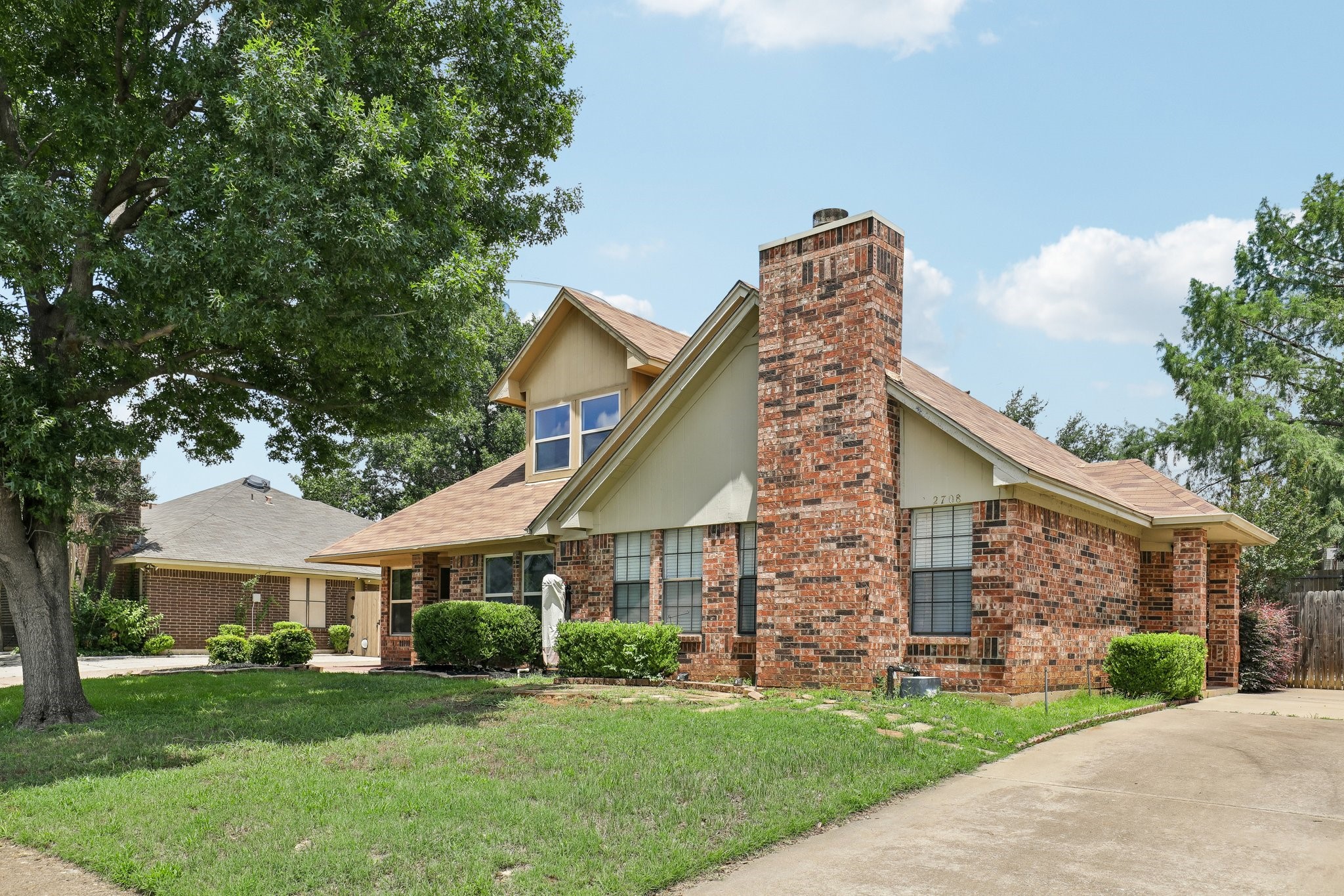 2710 Newkirk Court Euless TX 76039
