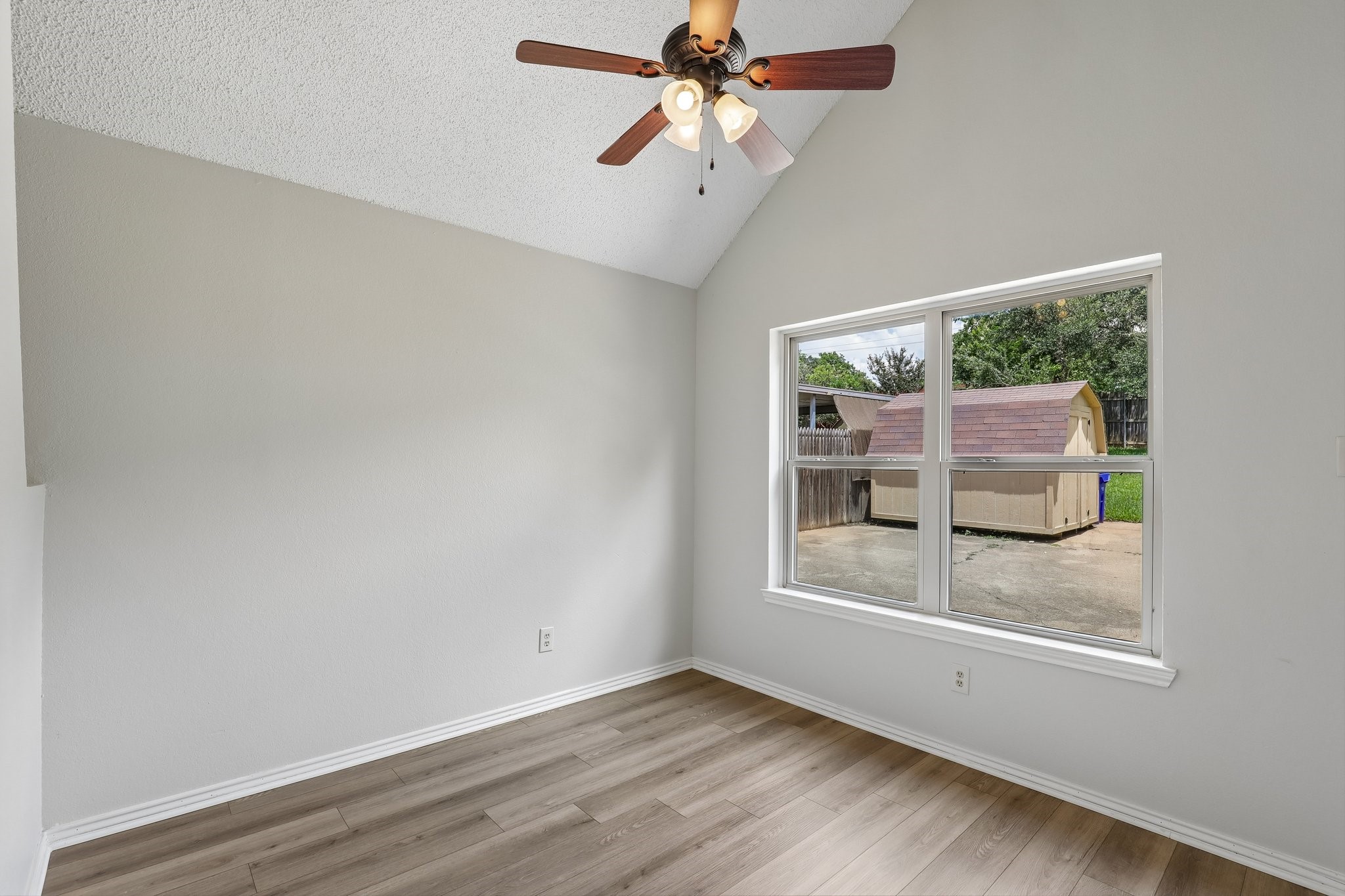 2710 Newkirk Court Euless TX 76039