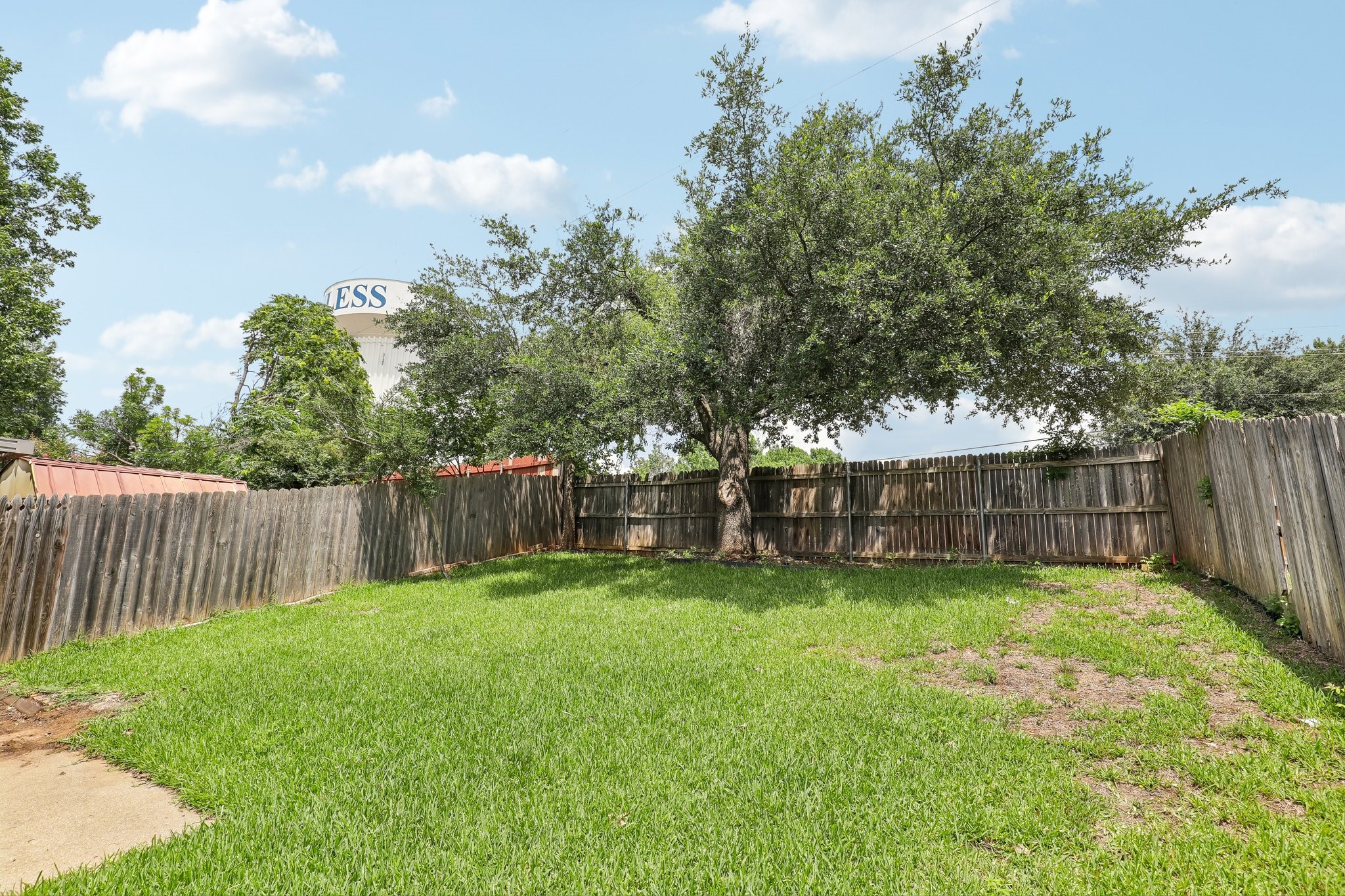 2710 Newkirk Court Euless TX 76039