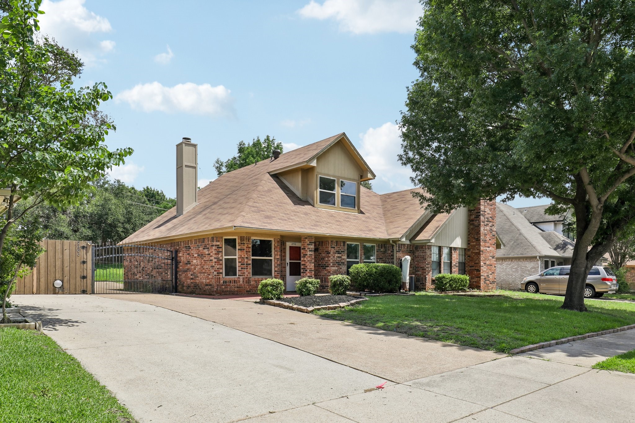 2710 Newkirk Court Euless TX 76039