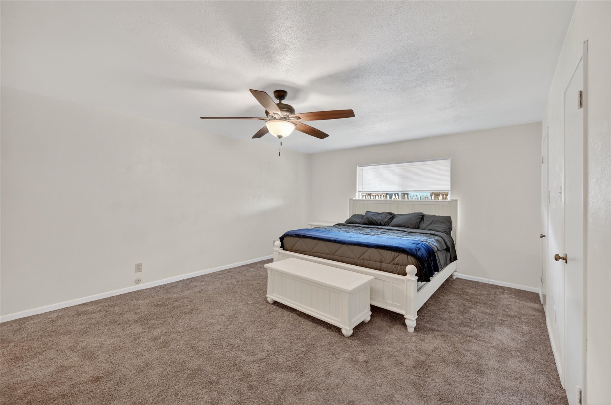 2705 Treeview Drive Arlington TX 76016