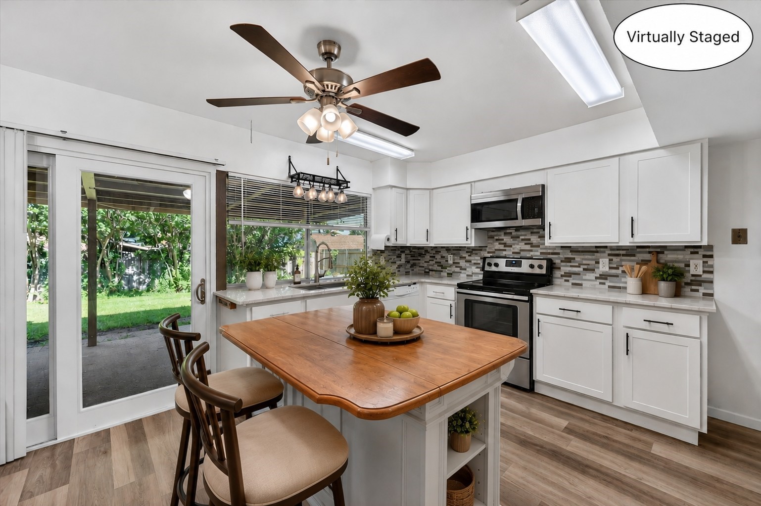 2705 Treeview Drive Arlington TX 76016