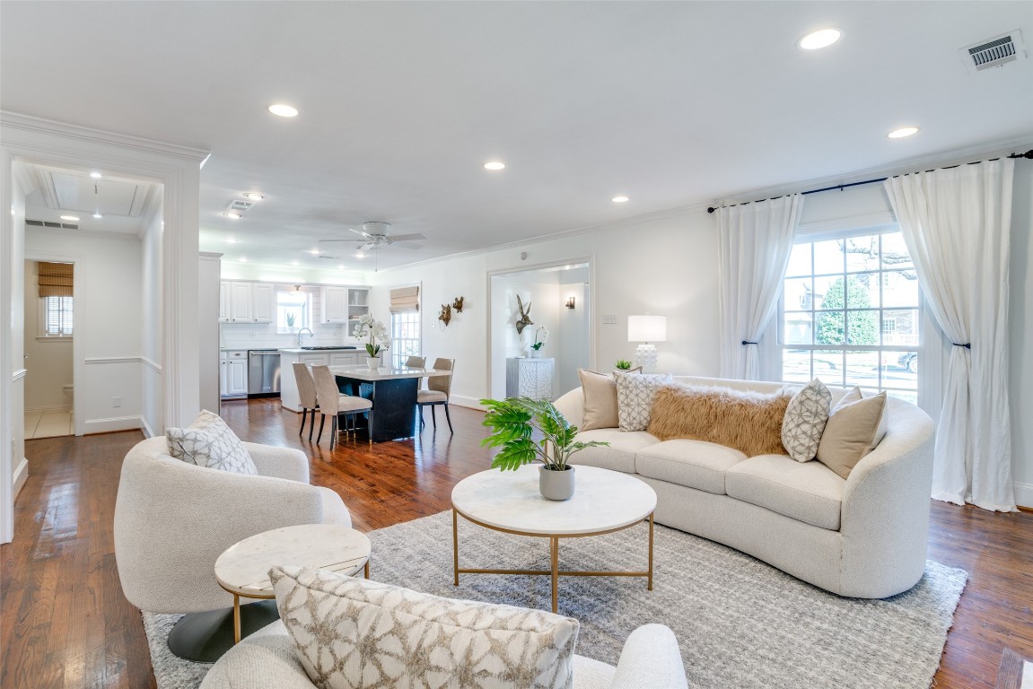 5714 W Hanover Avenue Dallas TX 75209
