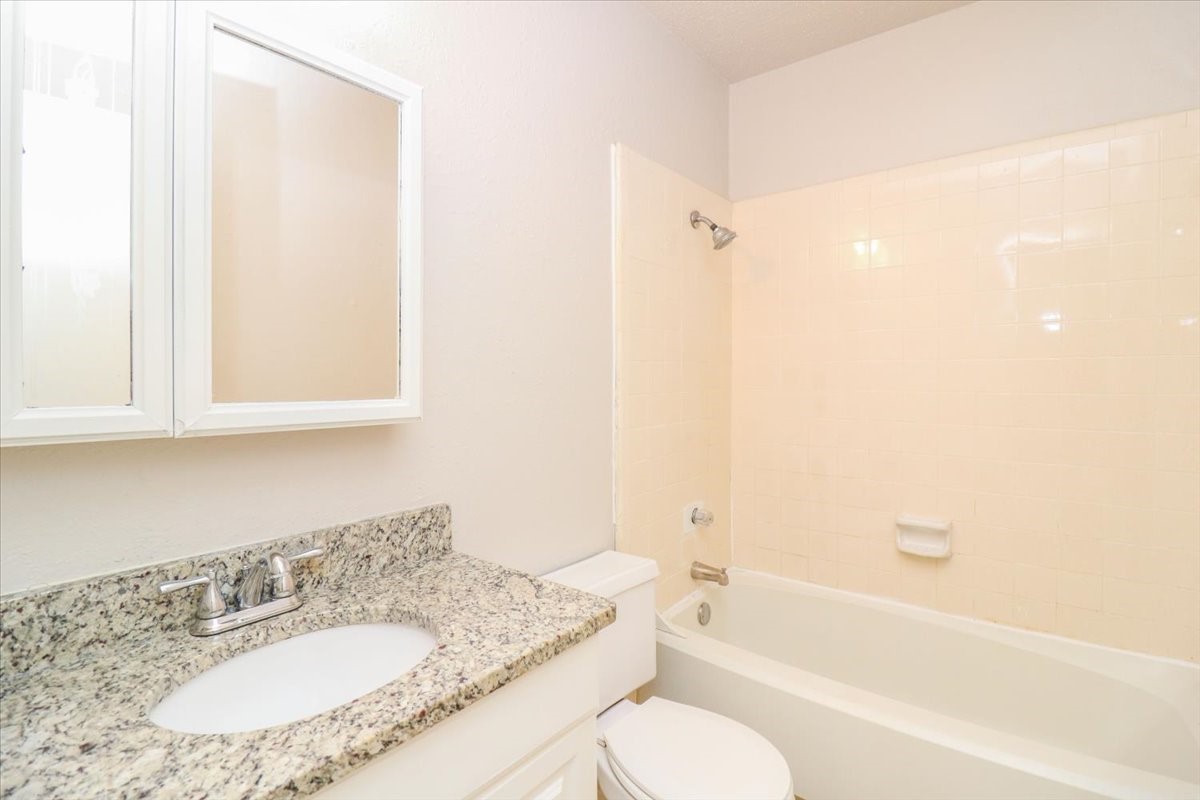 5706 Guildwood Drive Arlington TX 76017