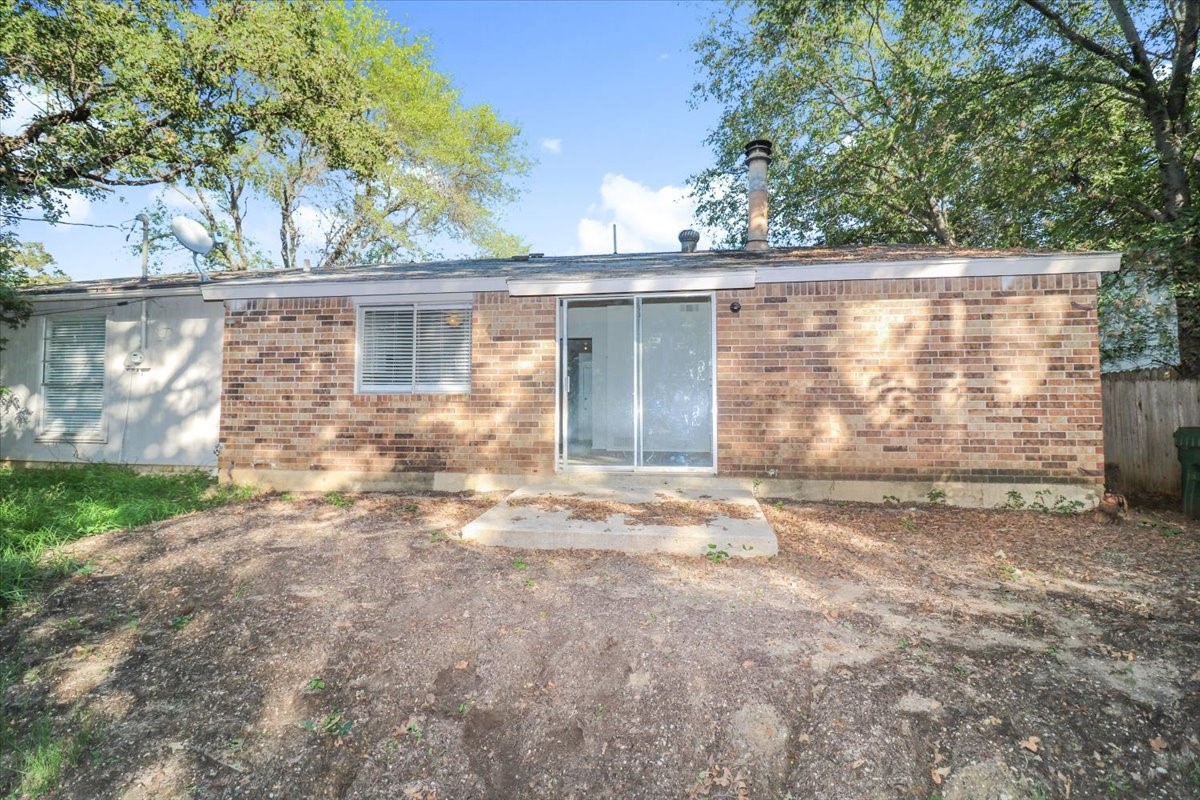 5706 Guildwood Drive Arlington TX 76017