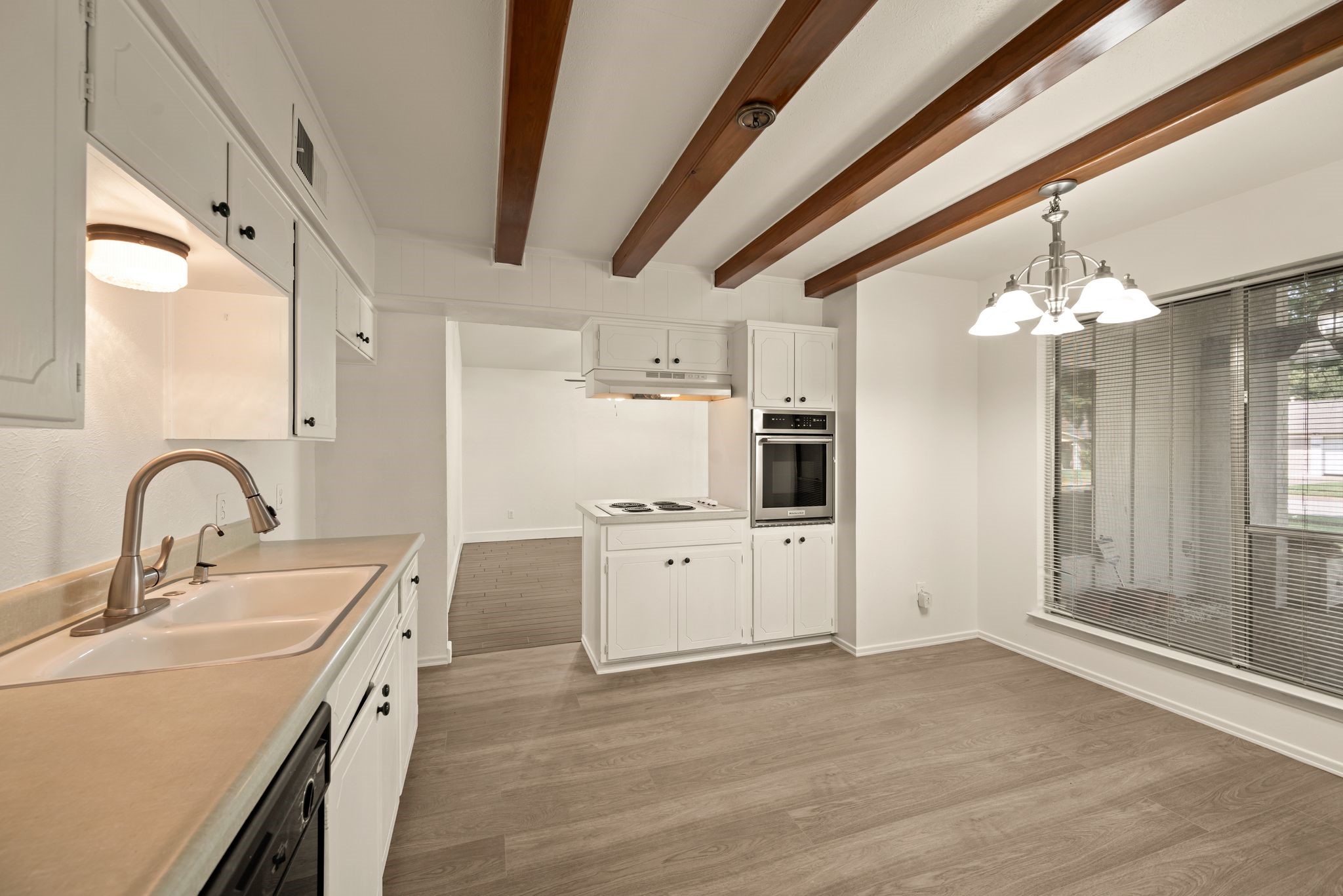 1008 Fayette Drive Euless TX 76039