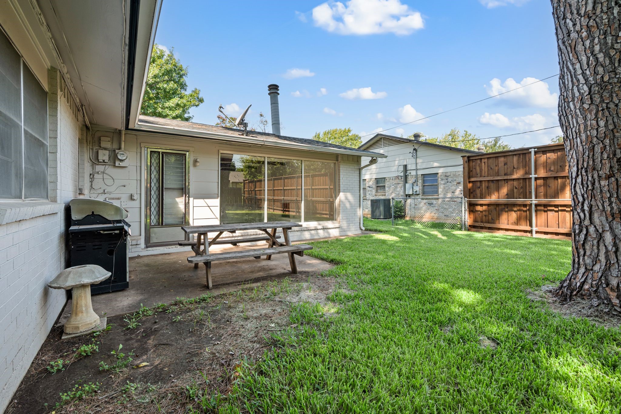 1008 Fayette Drive Euless TX 76039