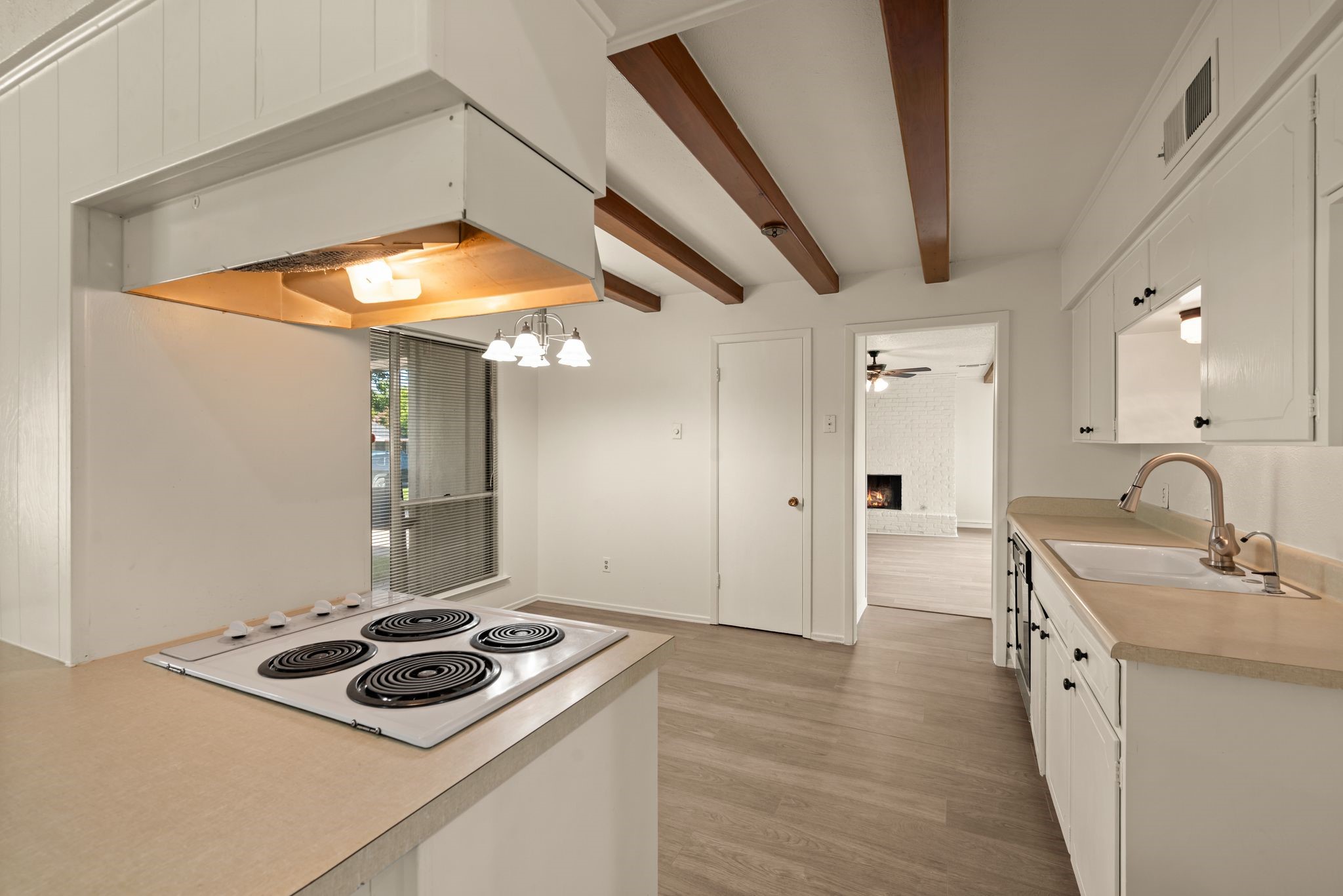 1008 Fayette Drive Euless TX 76039