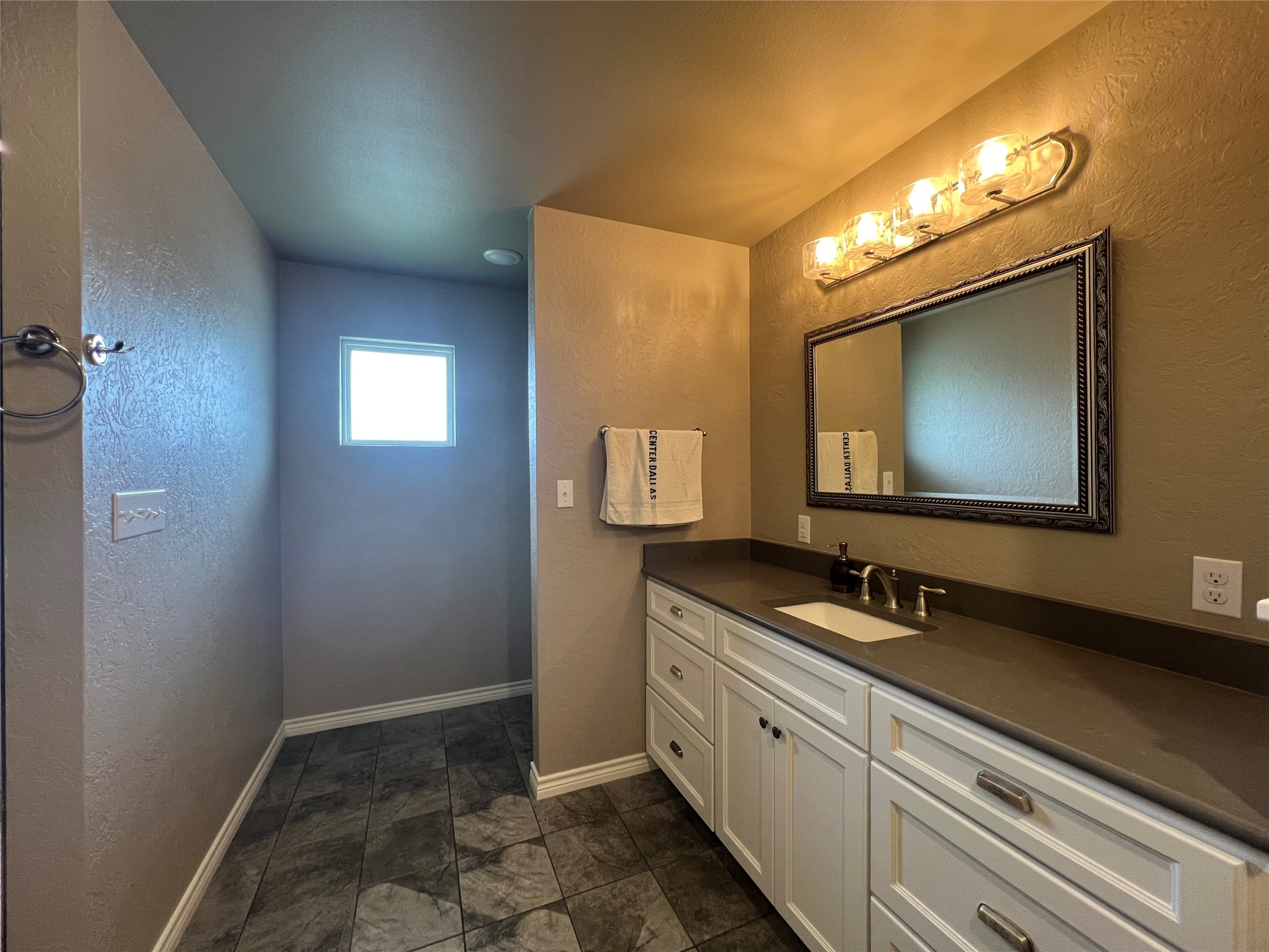 502 W Wichita Henrietta TX 76365