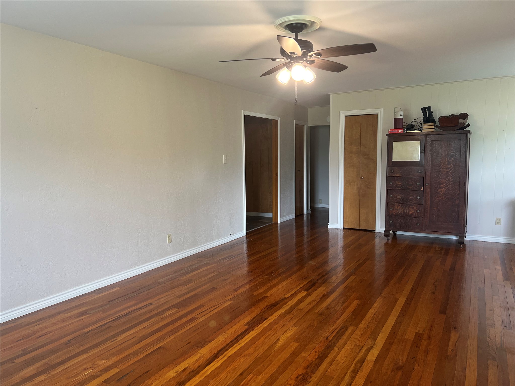 502 W Wichita Henrietta TX 76365