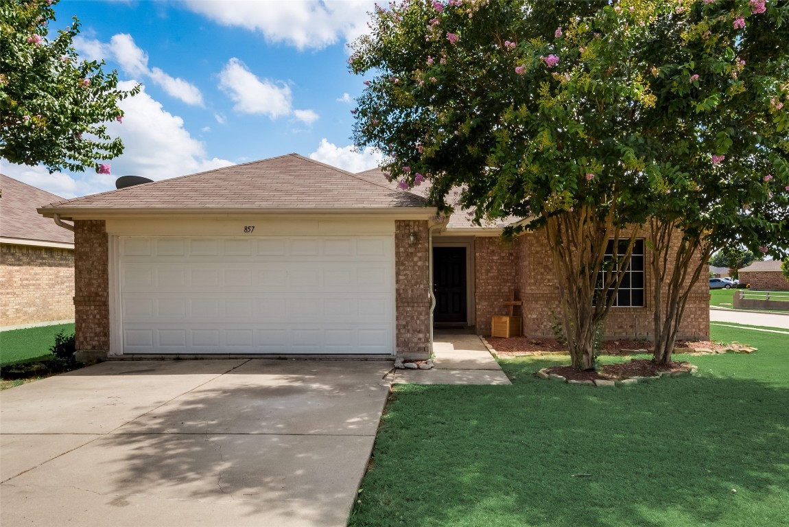 857 Canyon Cove Drive Burleson TX 76028