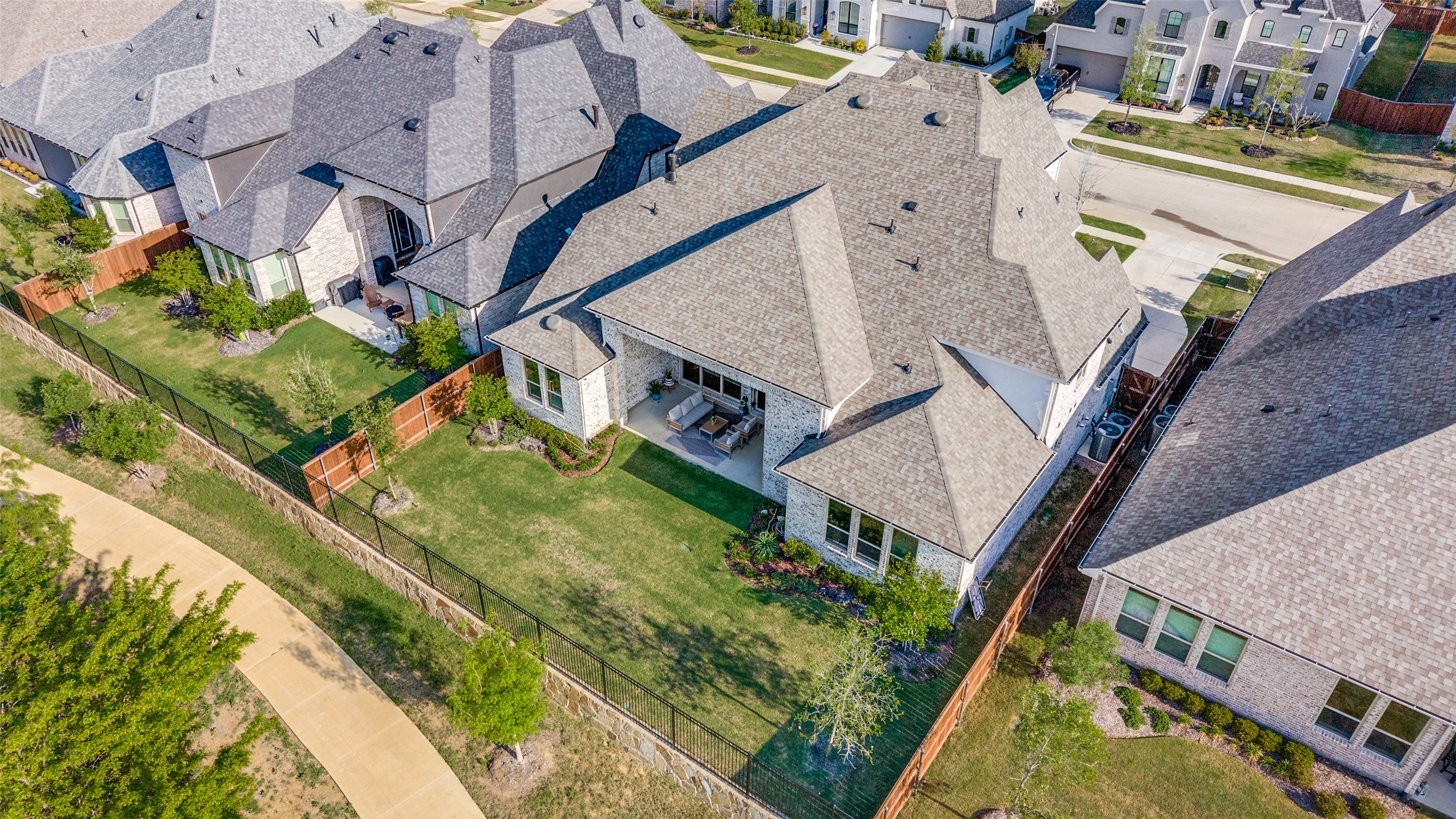 616 Saddle Crest Drive Aubrey TX 76227