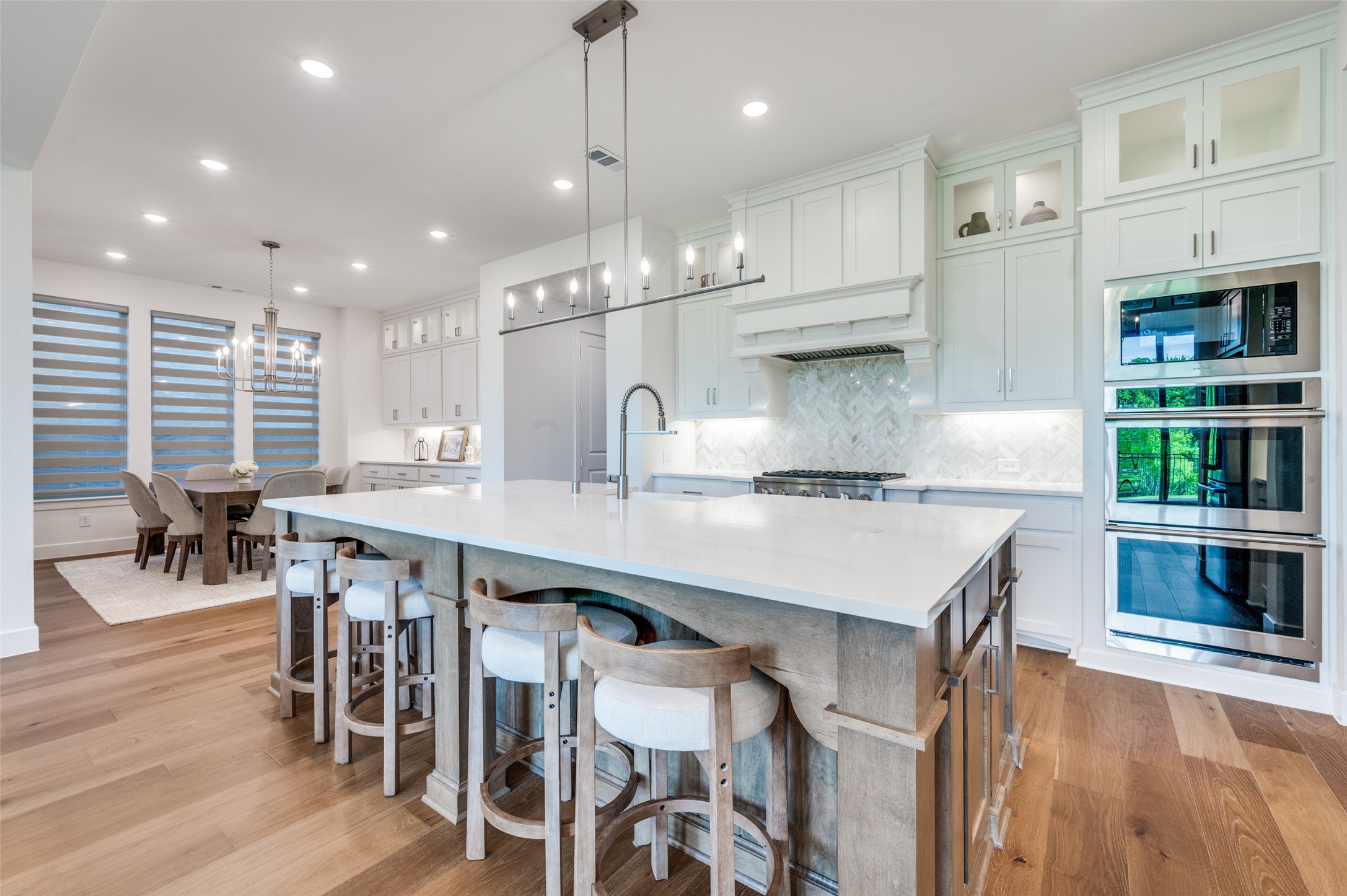 616 Saddle Crest Drive Aubrey TX 76227