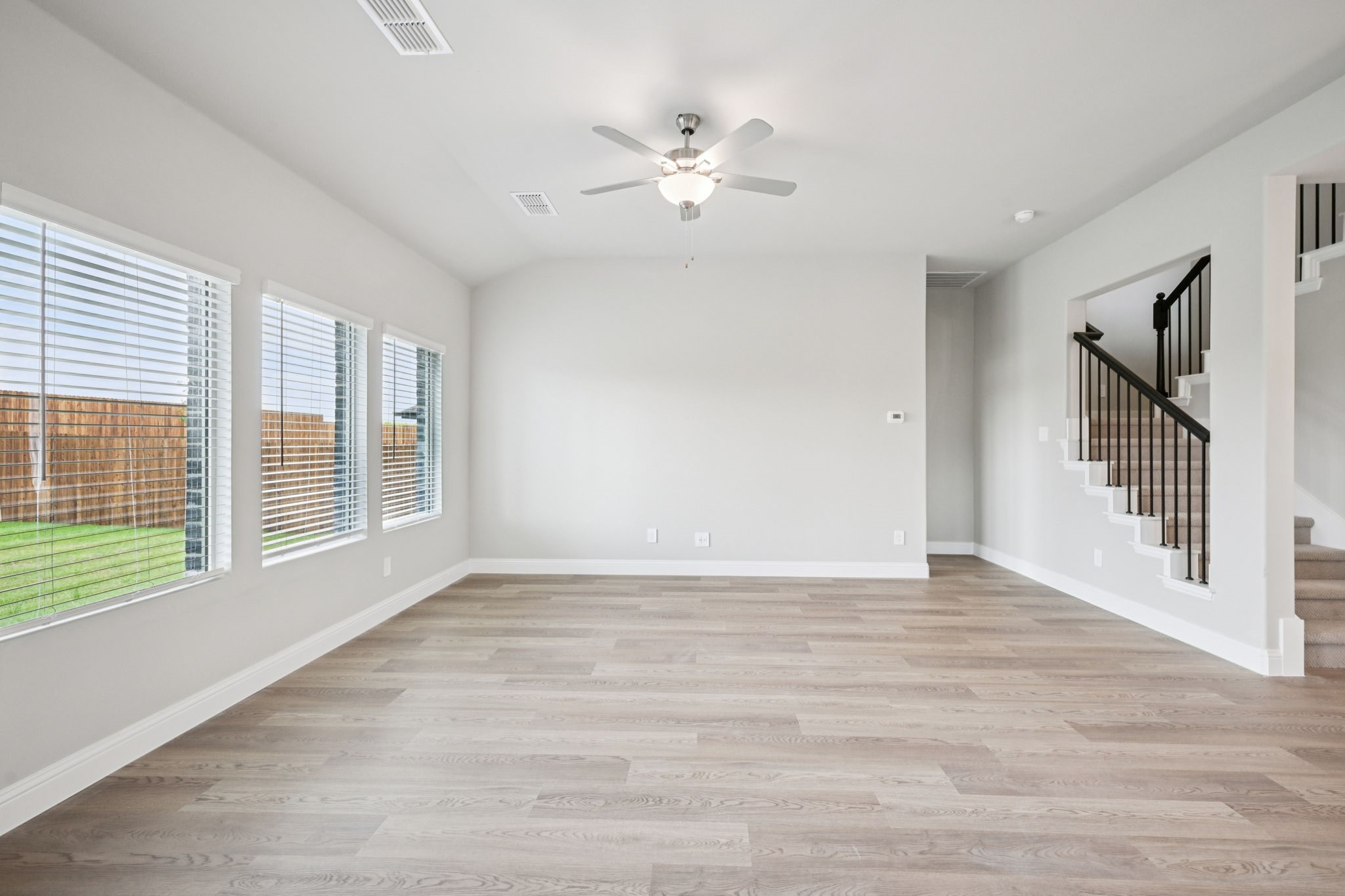 818 London Town Lane Princeton TX 75071