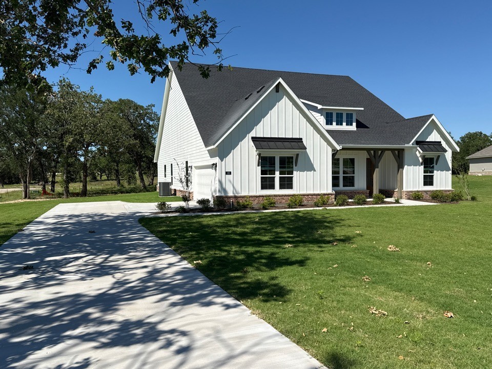 160 Oak Grove Way Springtown TX 76082