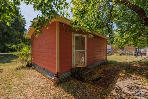 117 Bowie Street Clyde TX 79510