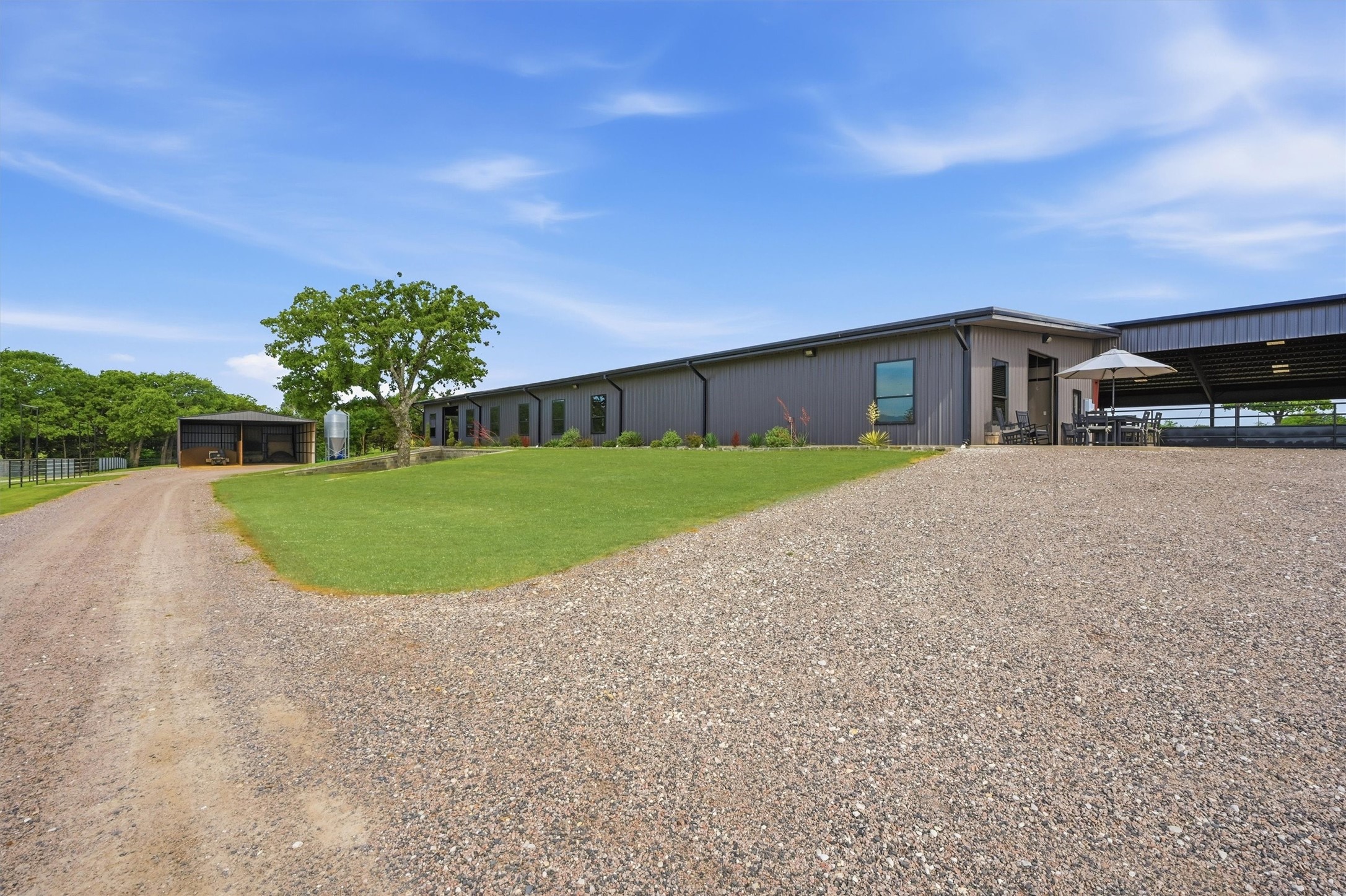 1643 Roland Road Whitesboro TX 76273