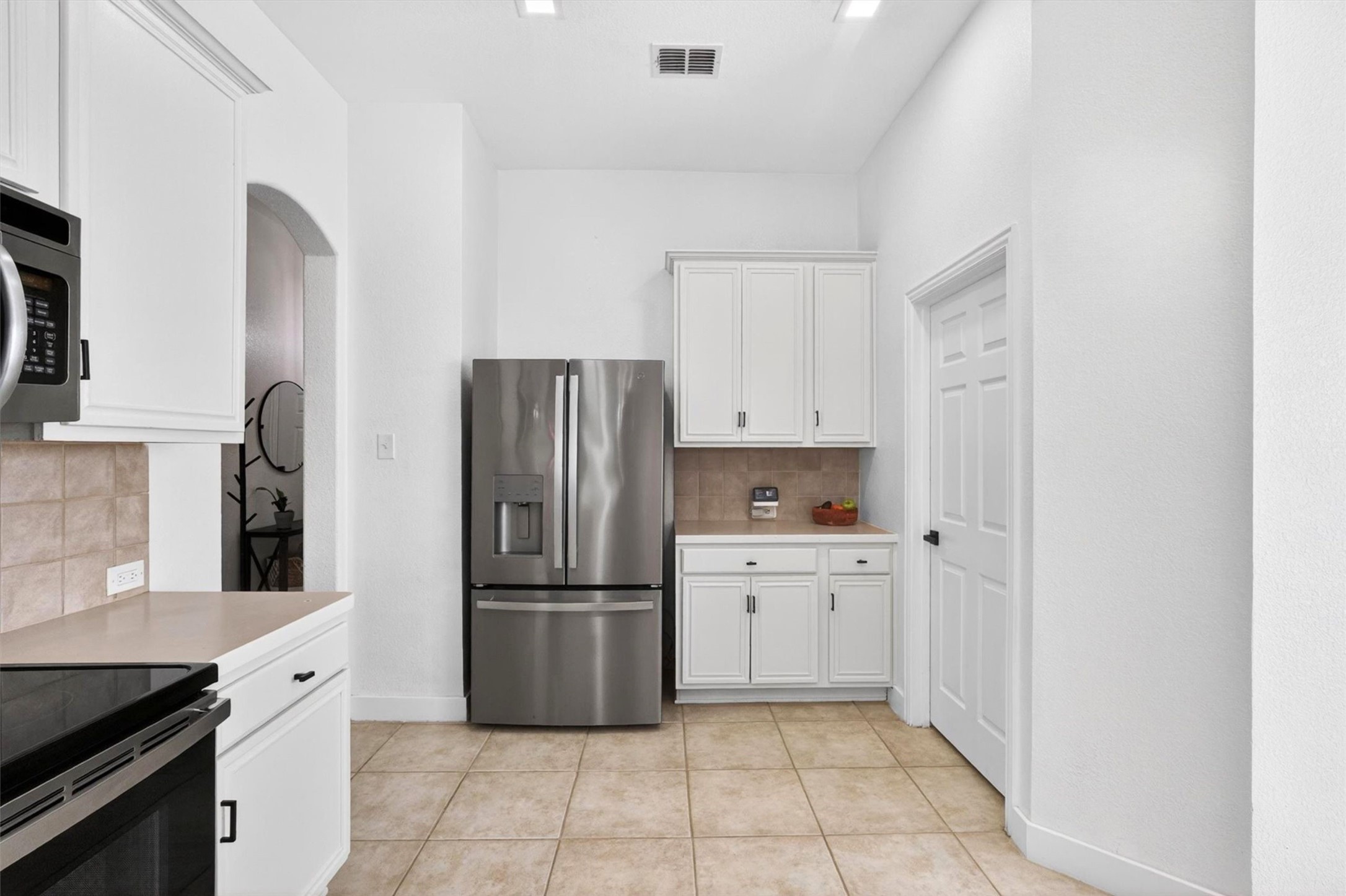 1347 Lake Forest Drive Grand Prairie TX 75052