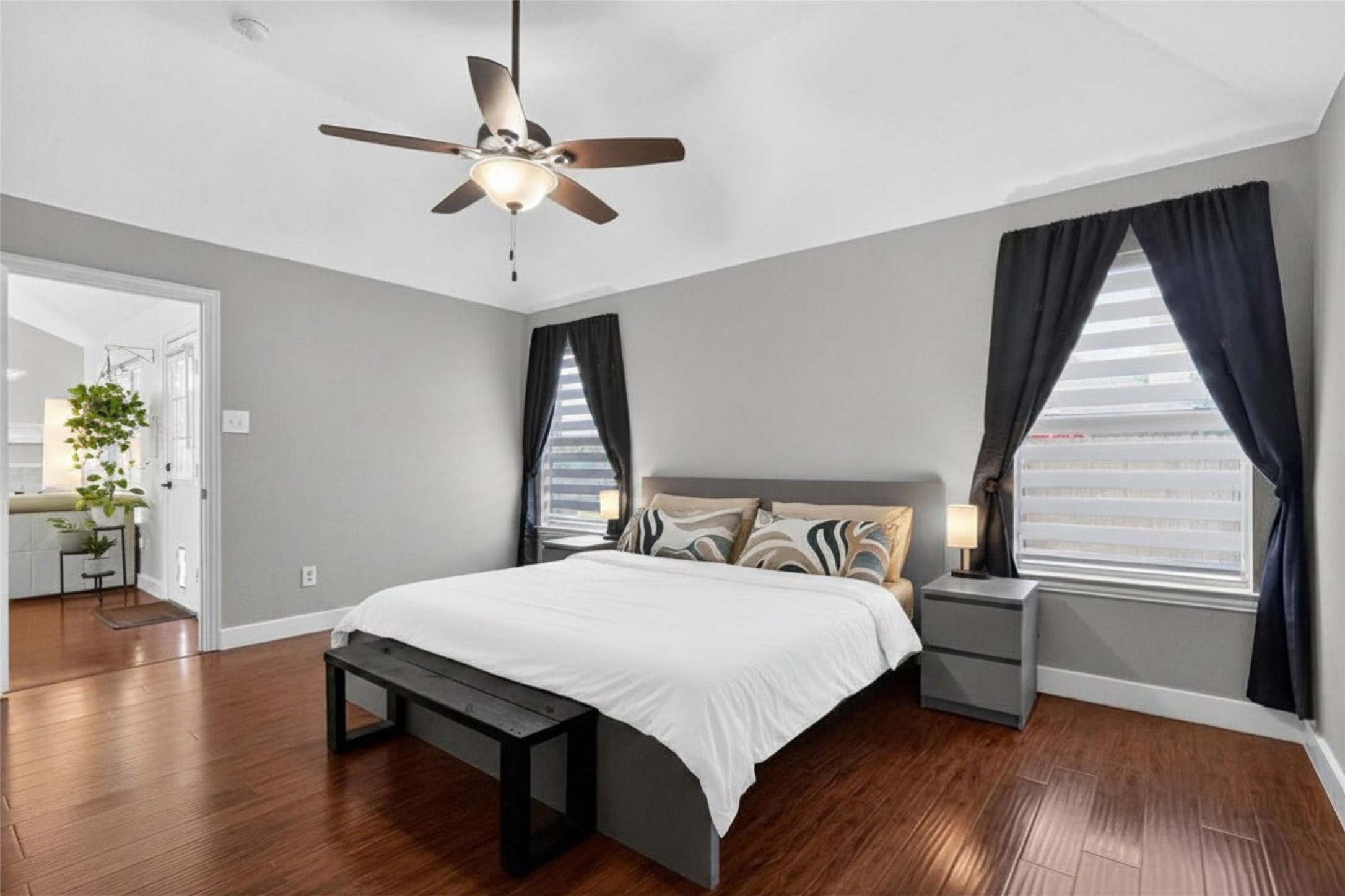 1347 Lake Forest Drive Grand Prairie TX 75052