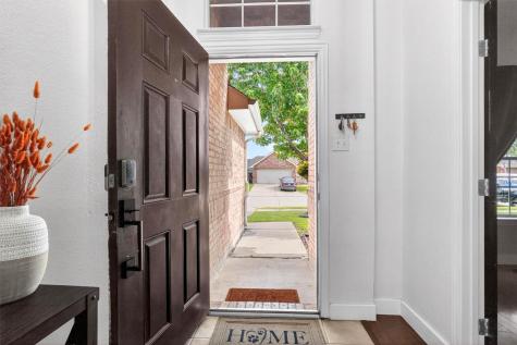1347 Lake Forest Drive Grand Prairie TX 75052