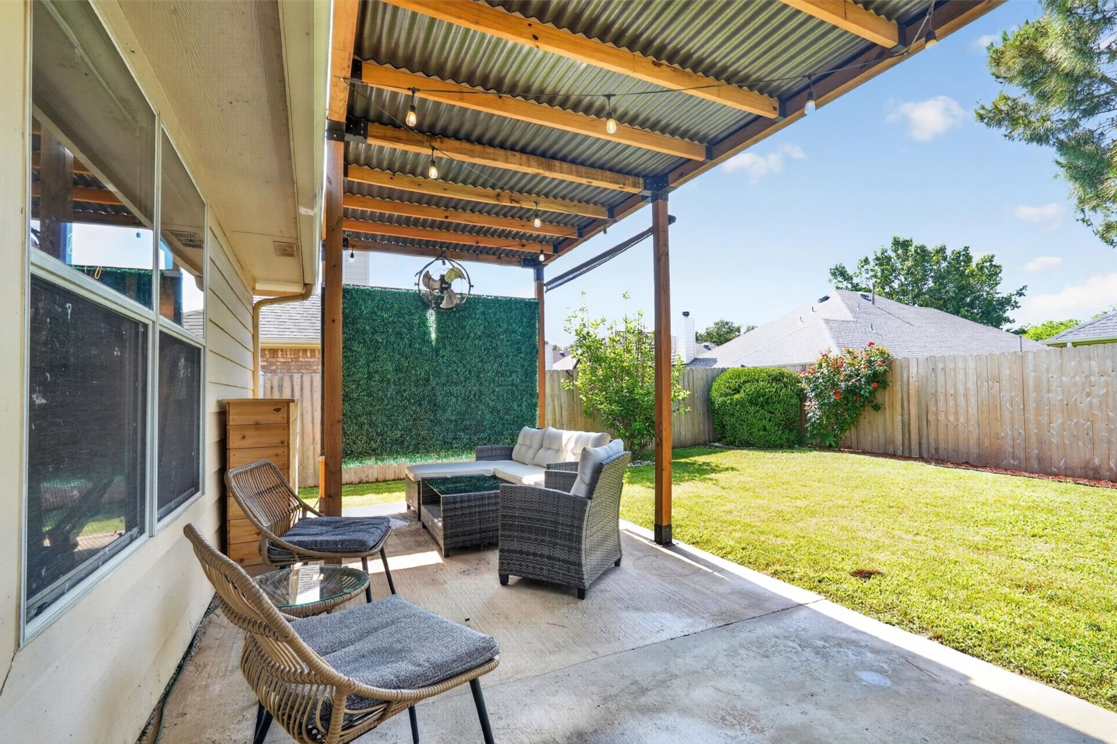 1347 Lake Forest Drive Grand Prairie TX 75052