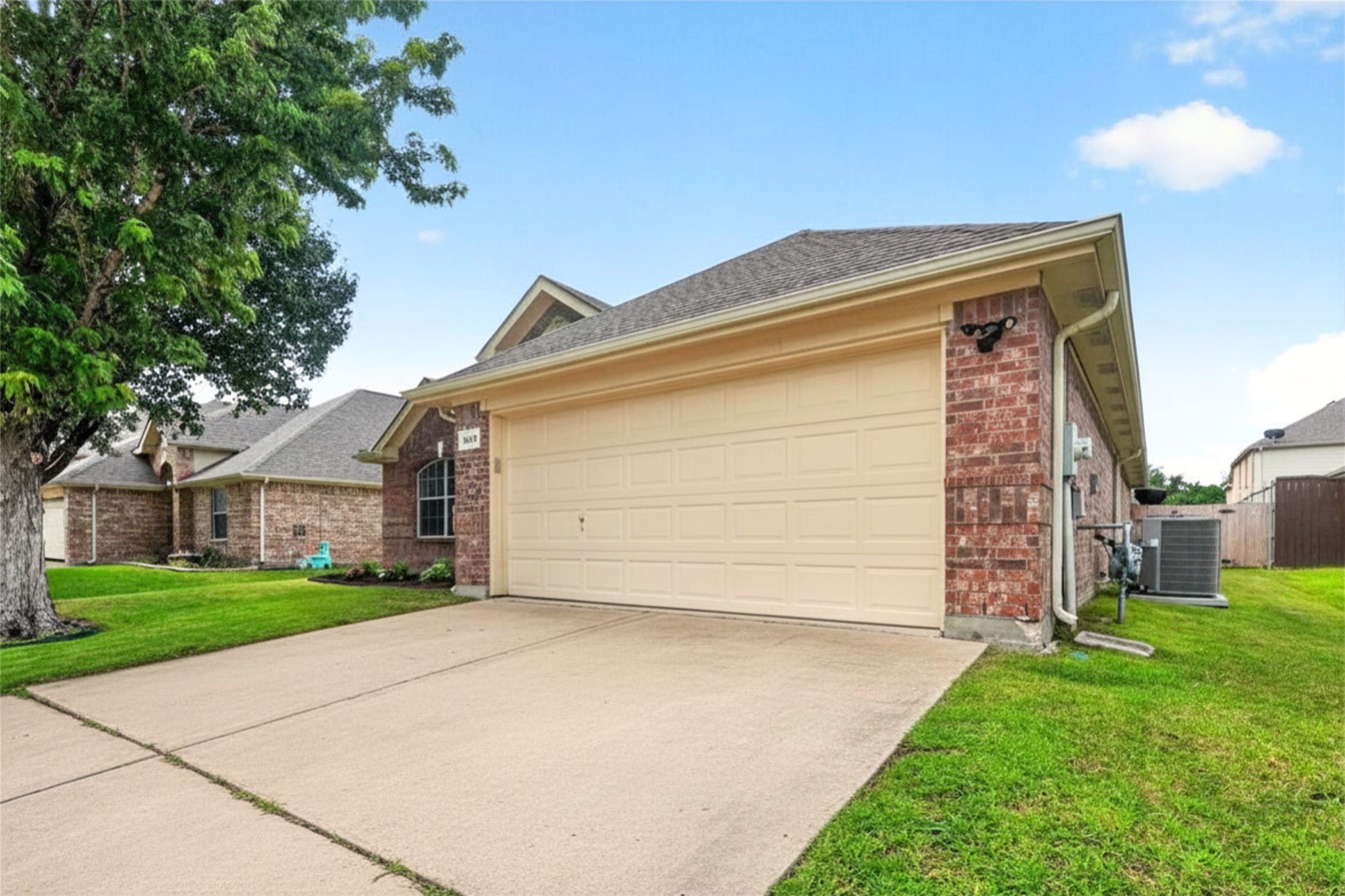 1347 Lake Forest Drive Grand Prairie TX 75052