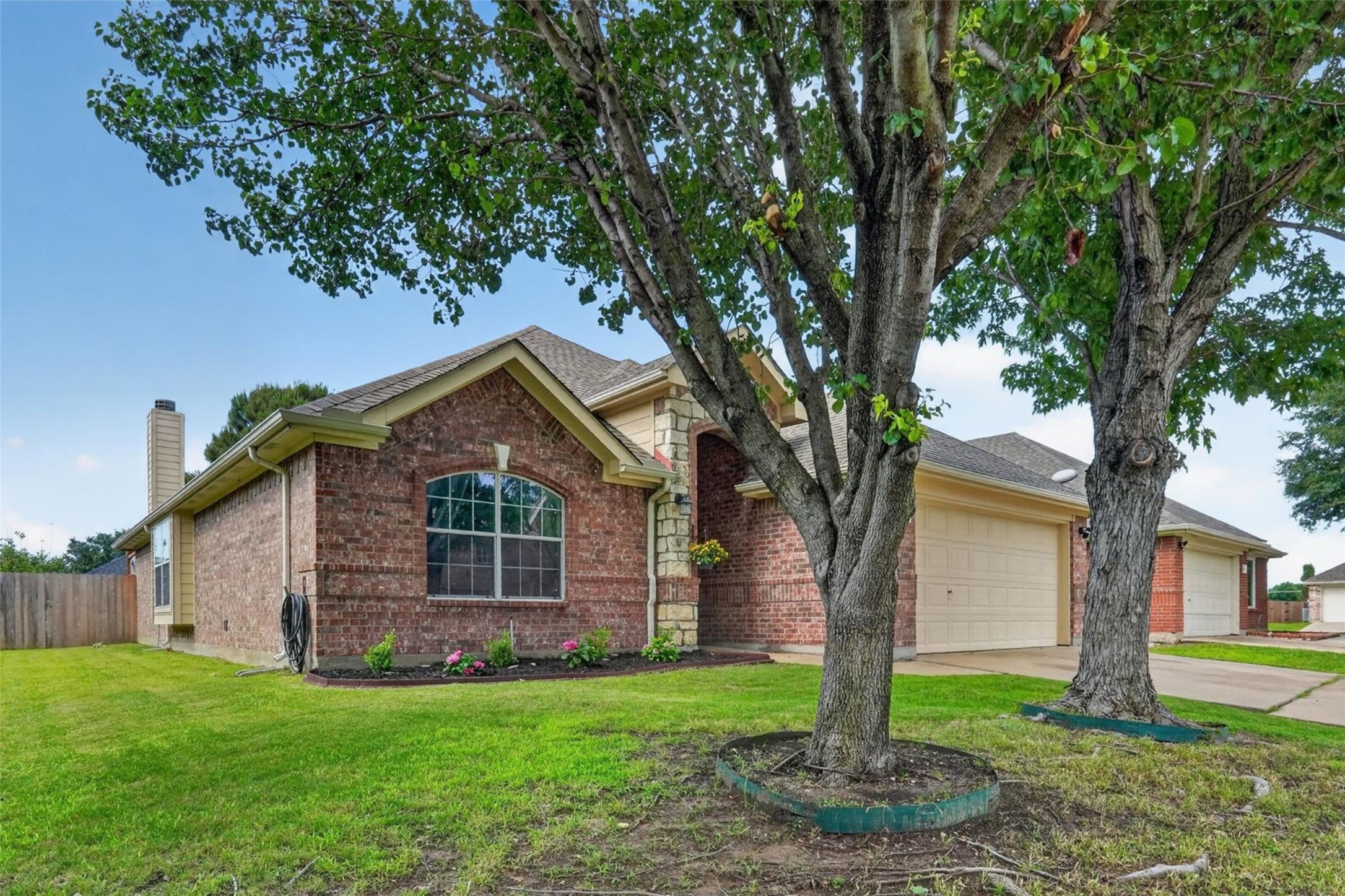 1347 Lake Forest Drive Grand Prairie TX 75052
