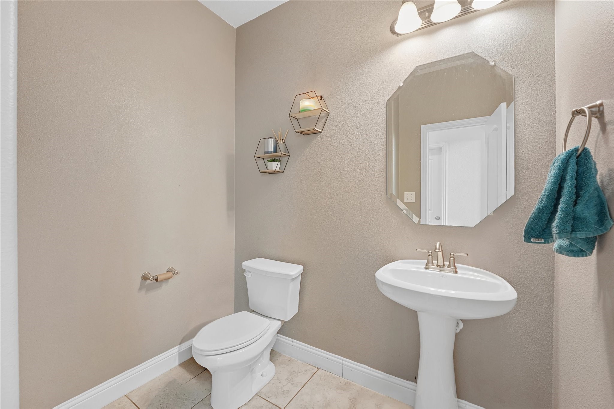 3725 Ranchers Ridge Krum TX 76249
