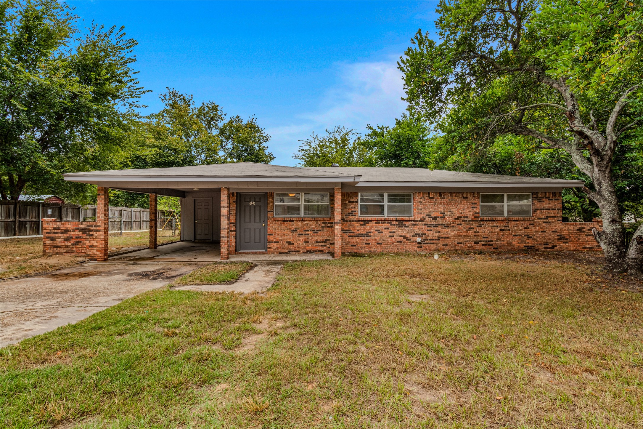 713 Ruth Street Athens TX 75751